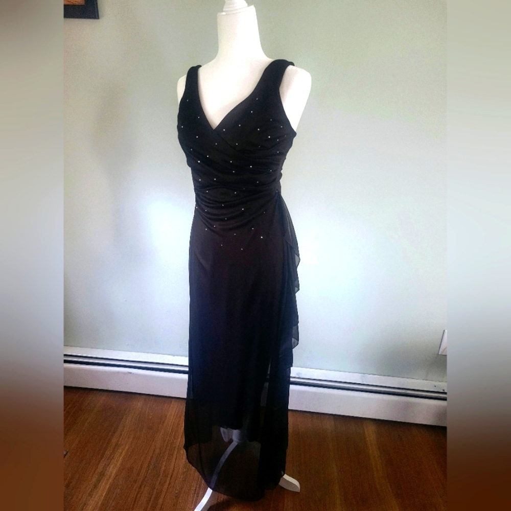 Women's Studio 1940 Black Long Dress w Stones size 6 NWT